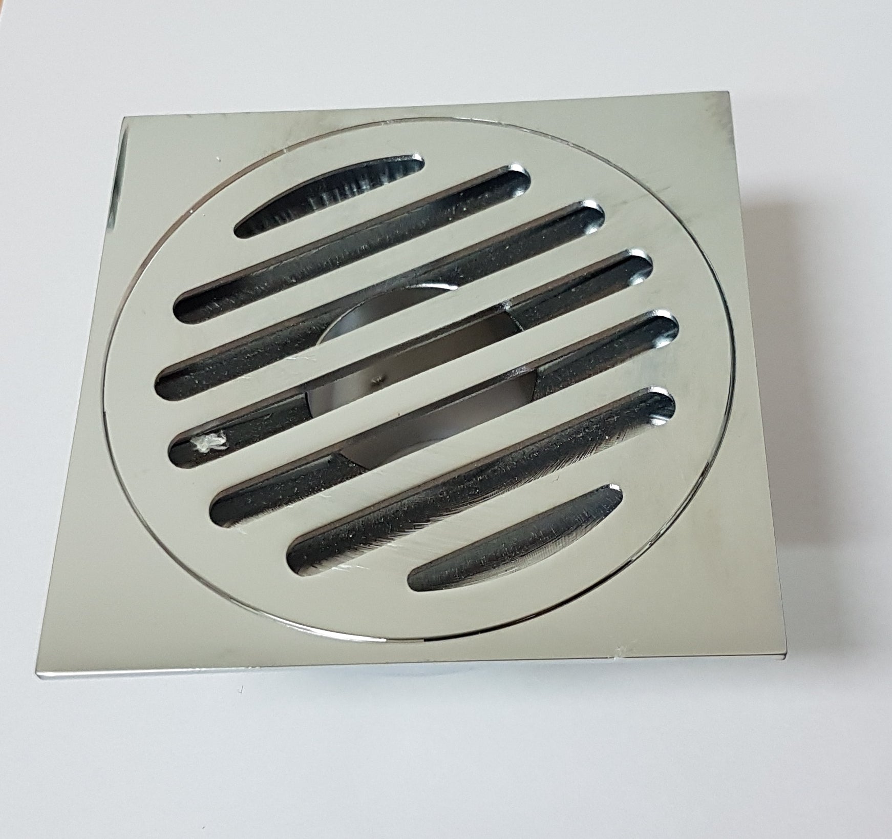 SQUARE SLOTTED FLOOR GRATE 100*40MM